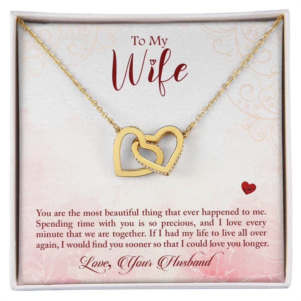 Unbreakable Connection: Timeless Interlocked Necklace in a Heartfelt Gift Box